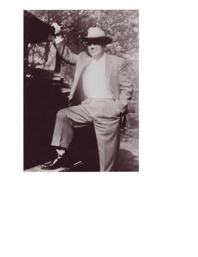 Ross Taylor Boot up on Old Car